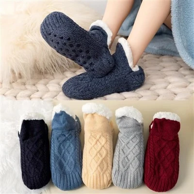 Kaus Kaki Musim Dingin Lucu Hangat Pegangan Dalam Ruangan Anti Selip